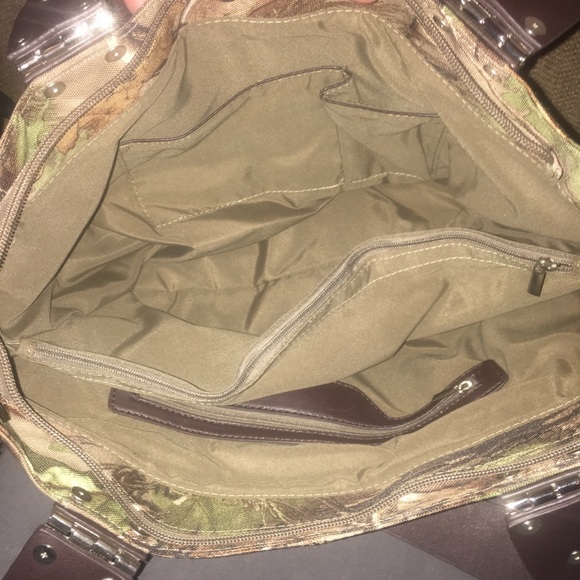 NWT camo bag - Picture 3 of 3